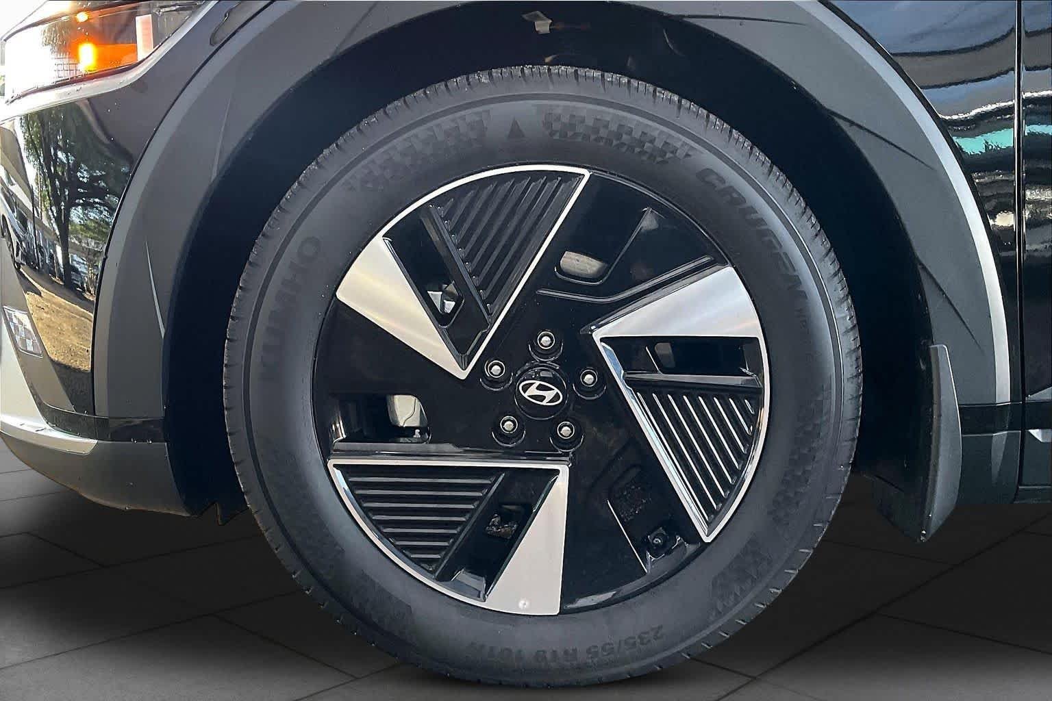2026 Hyundai IONIQ 5 SEL - Photo 10