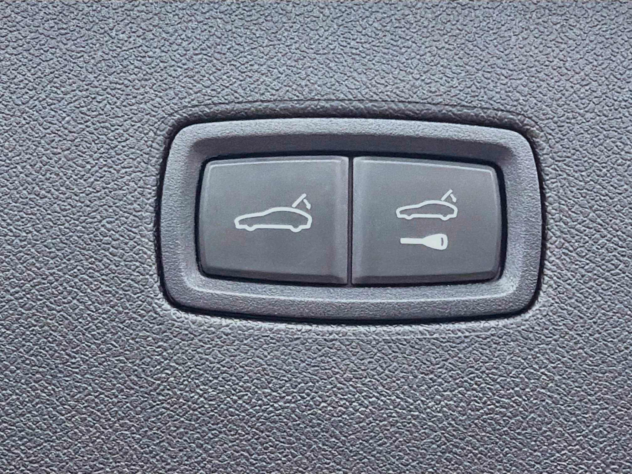 2026 Porsche Cayenne E-Hybrid - Photo 14