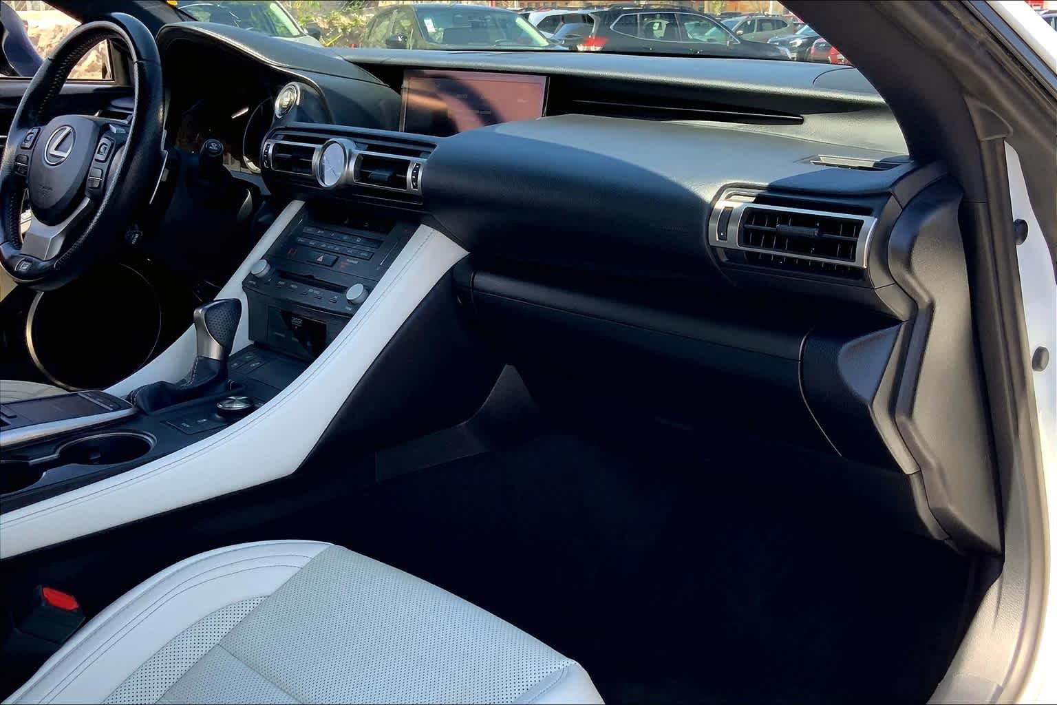 Used 2020 Ultra White Lexus F SPORT image 18