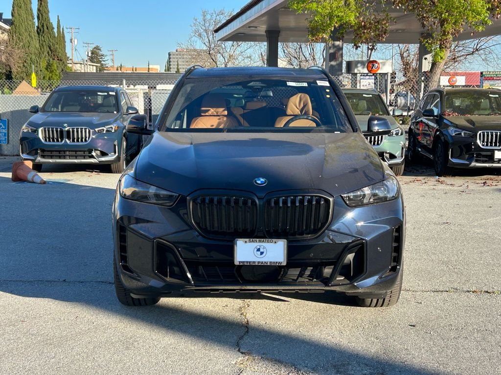 New 2026 Carbon Black Metallic BMW xDrive40i image 8