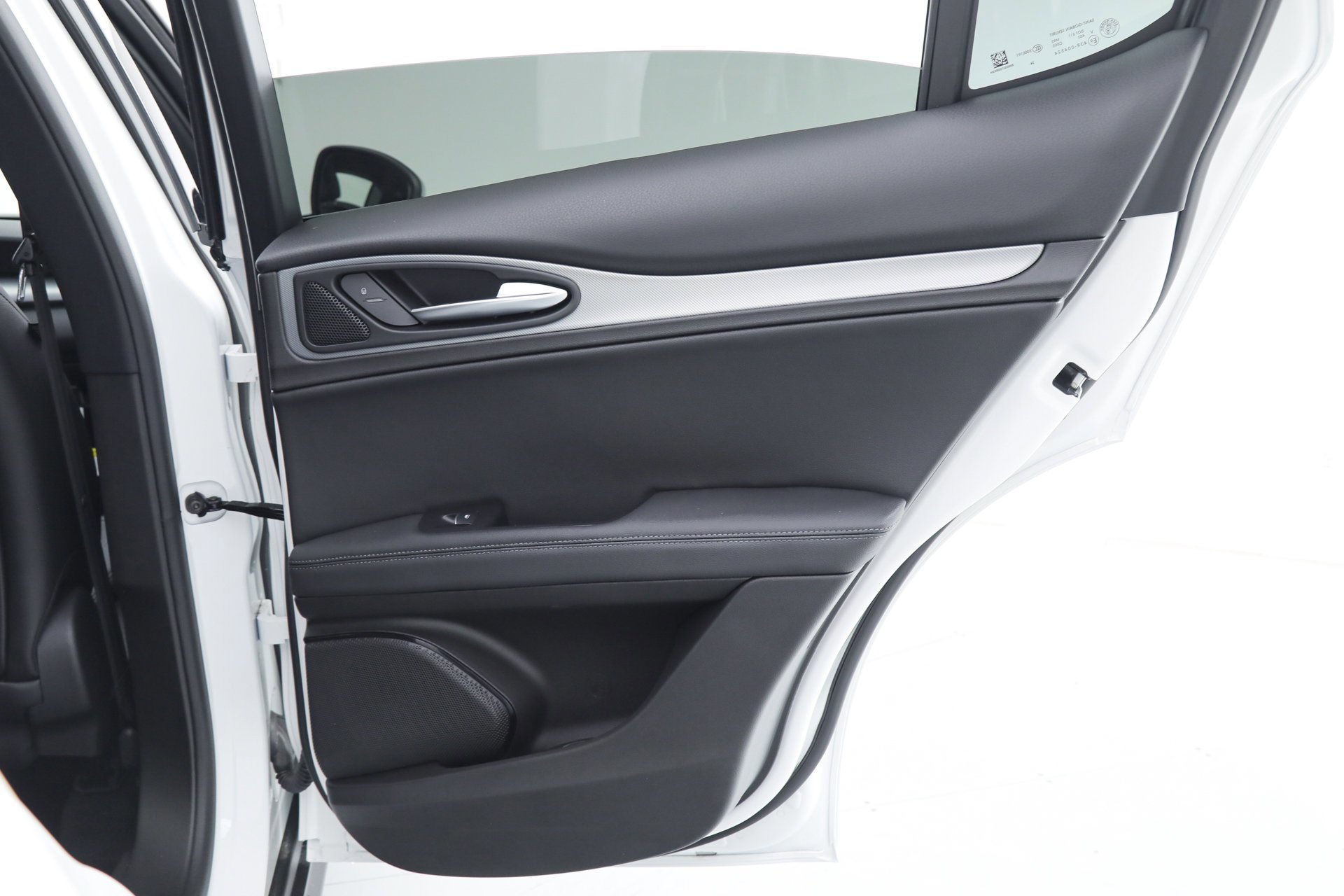 2025 Alfa Romeo Stelvio Base - Photo 15