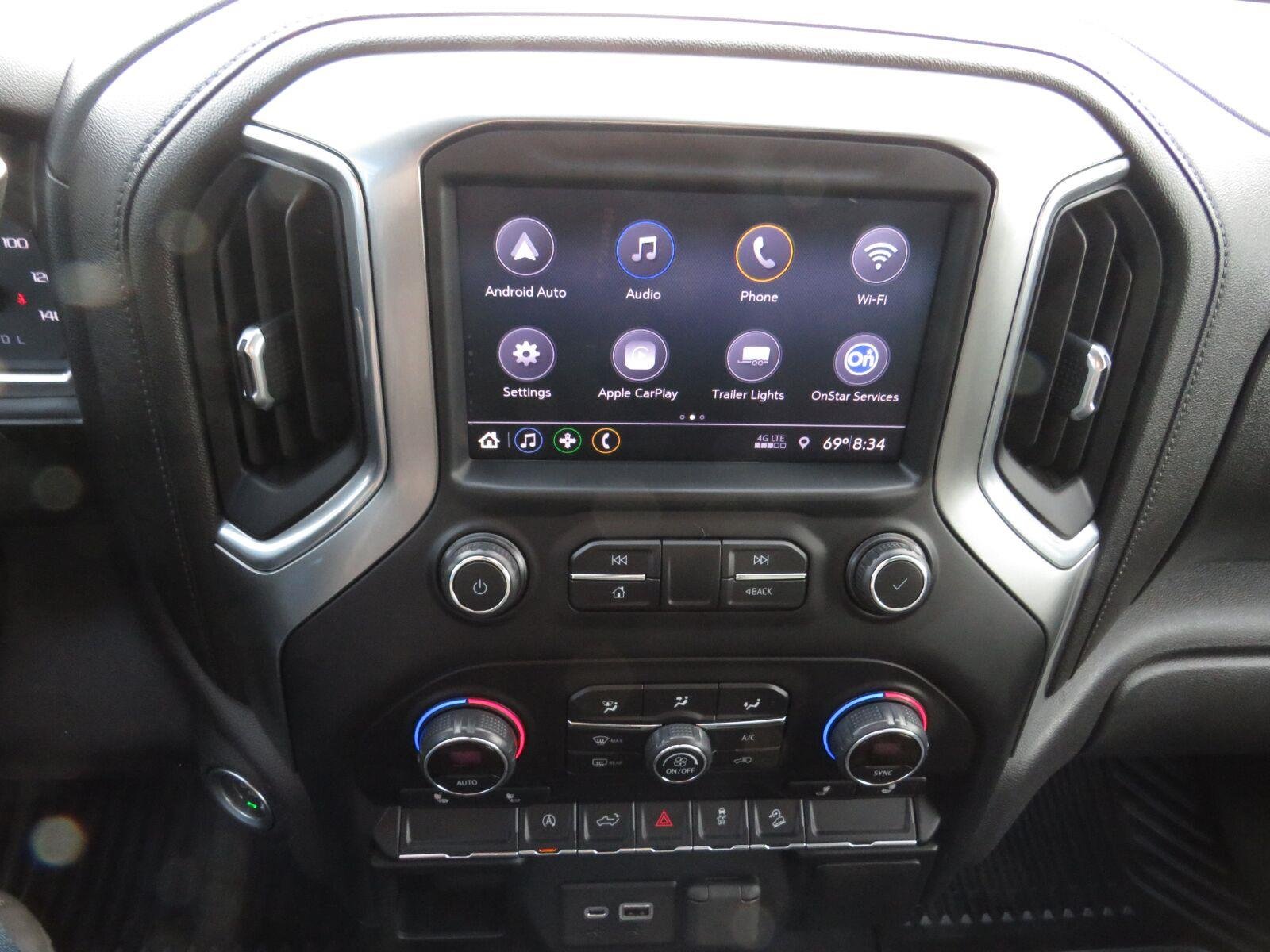 Used 2019  CHEVROLET TRUCK  image 27