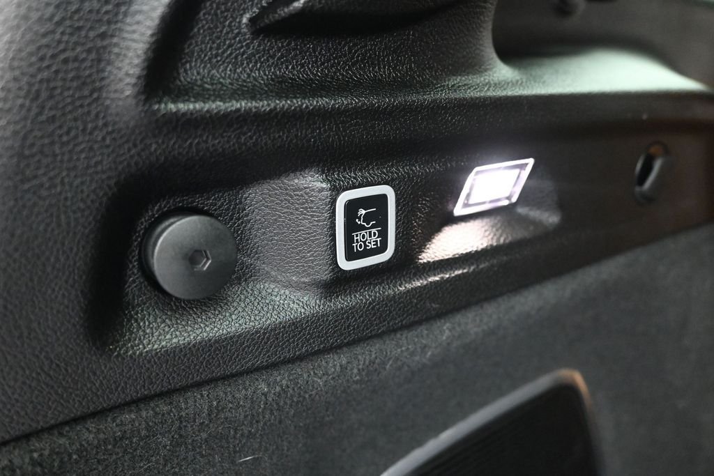 Used 2025 Red Jeep Summit Reserve image 36