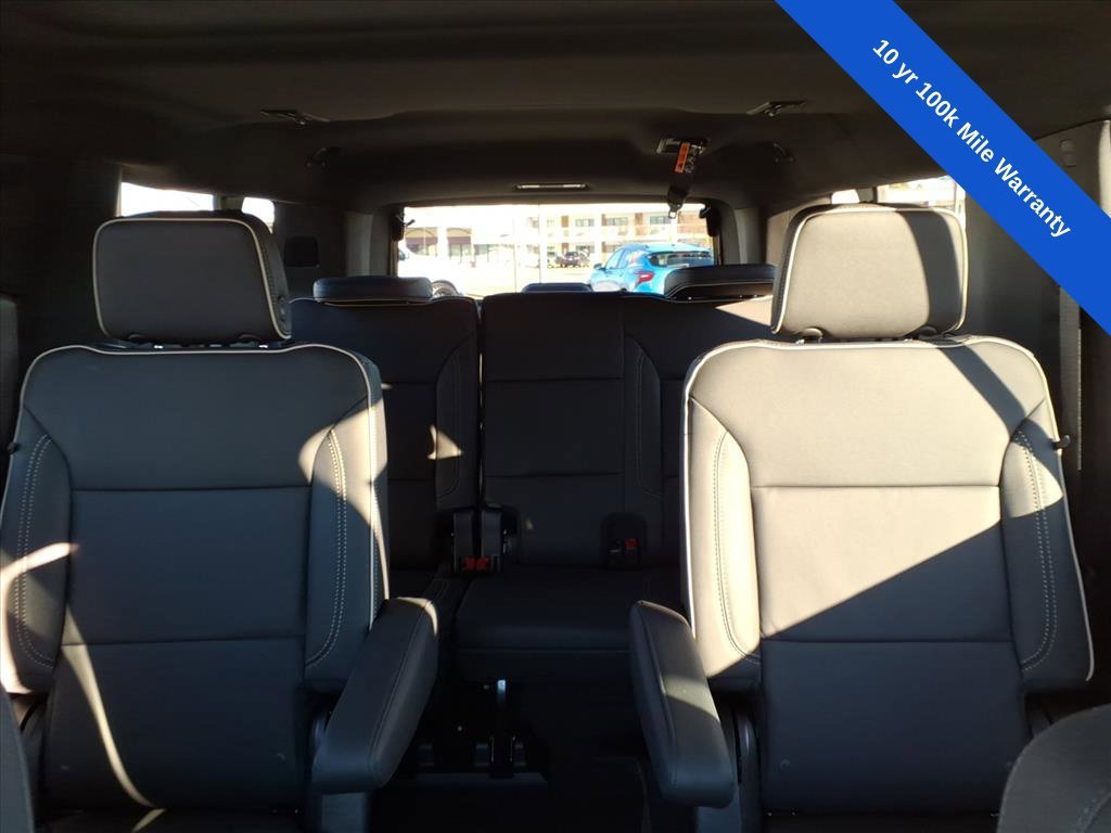 2026 Chevrolet Suburban Premier - Photo 21