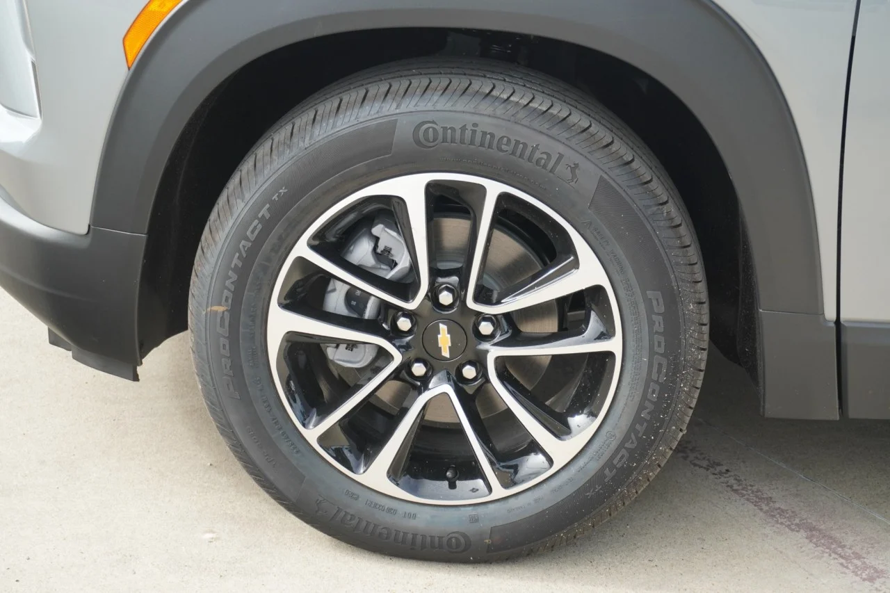 New 2026 Sterling Gray Metallic Chevrolet LT image 15