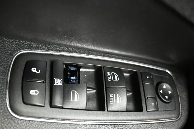 Used 2019 Red Chrysler Touring image 27