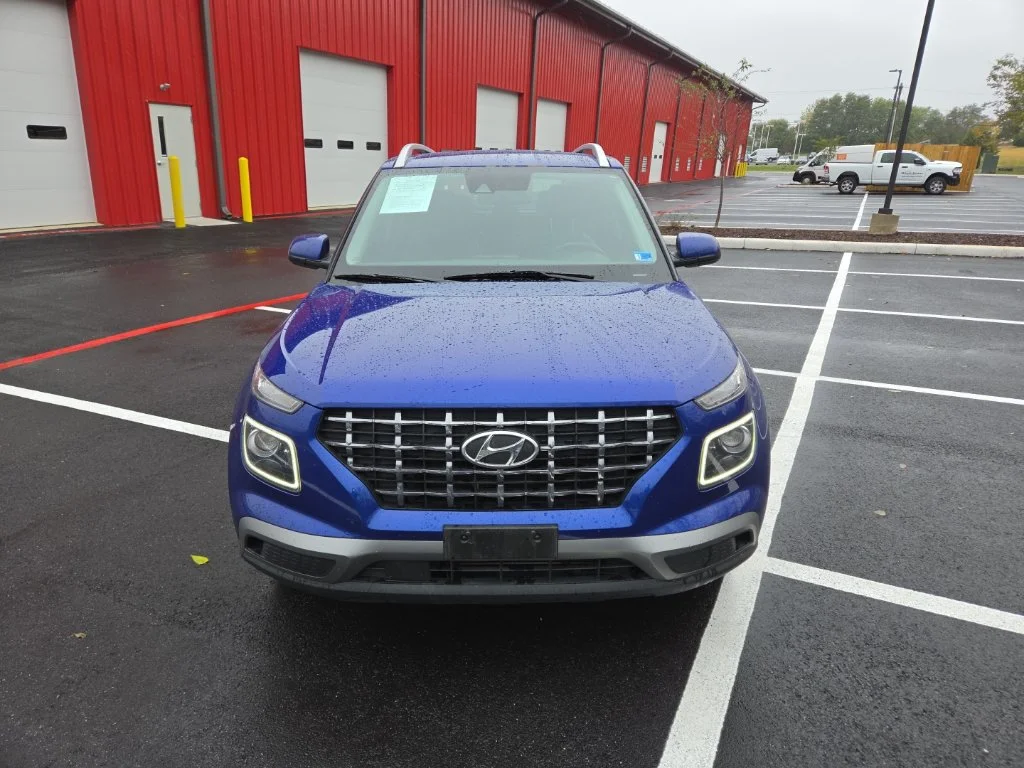 Used 2022 Blue Hyundai Limited image 5