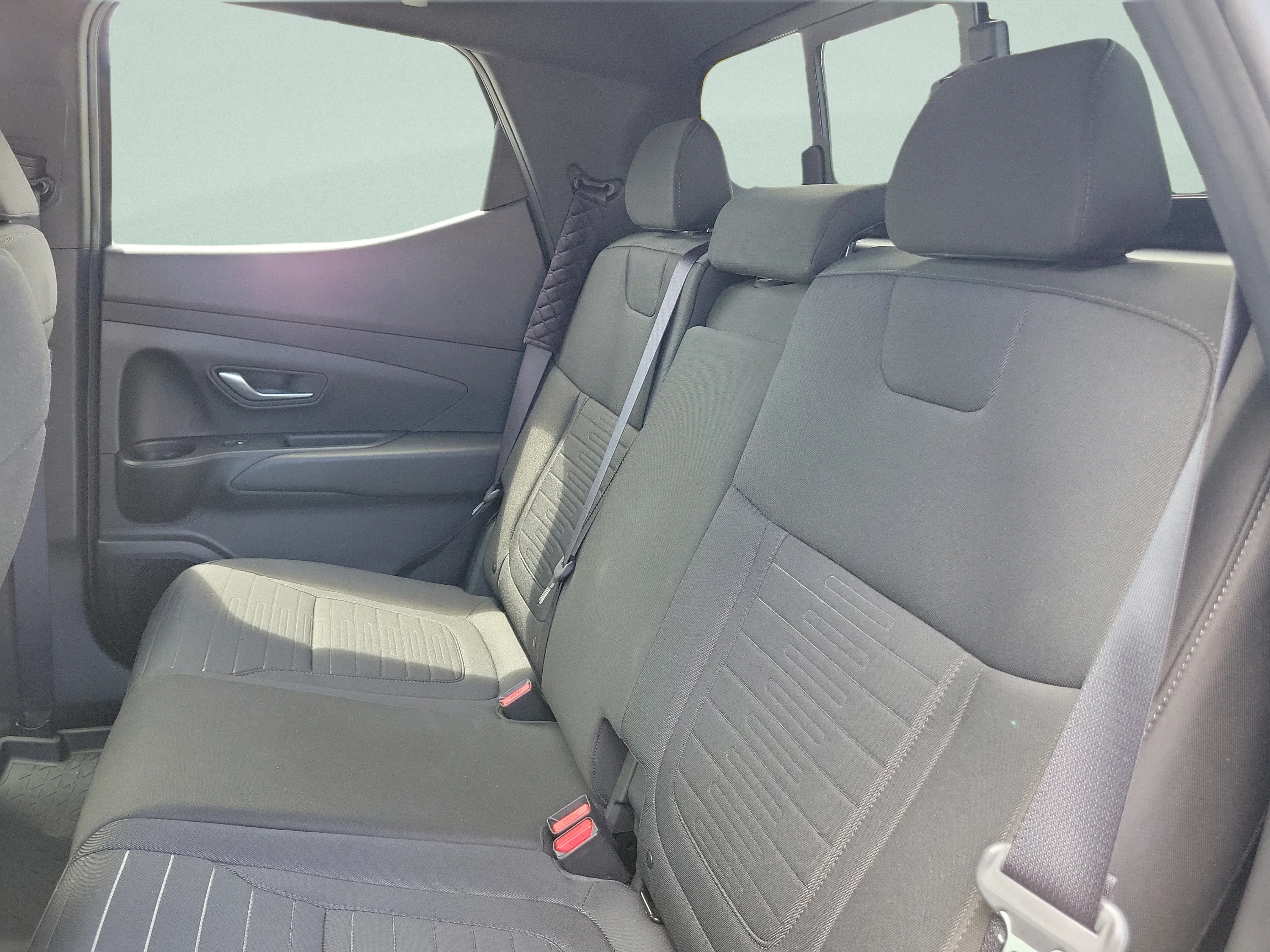 Used 2023 Hampton Gray Hyundai SEL image 12