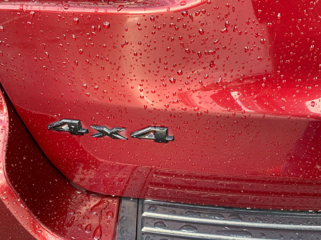 Used 2022 Red Jeep Laredo X image 8