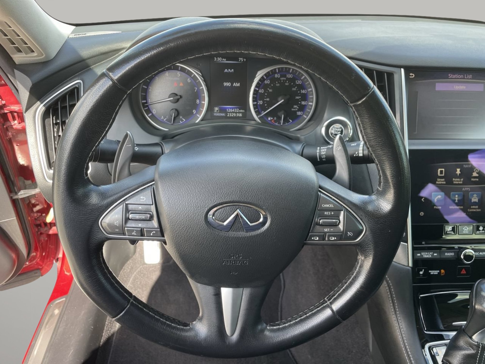 Used 2015 Venetian Ruby INFINITI Sport image 27