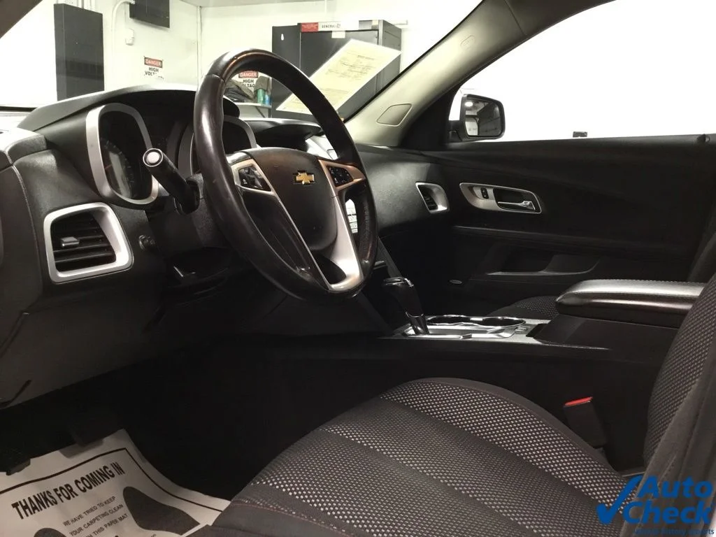 Used 2016 White Chevrolet LT image 23