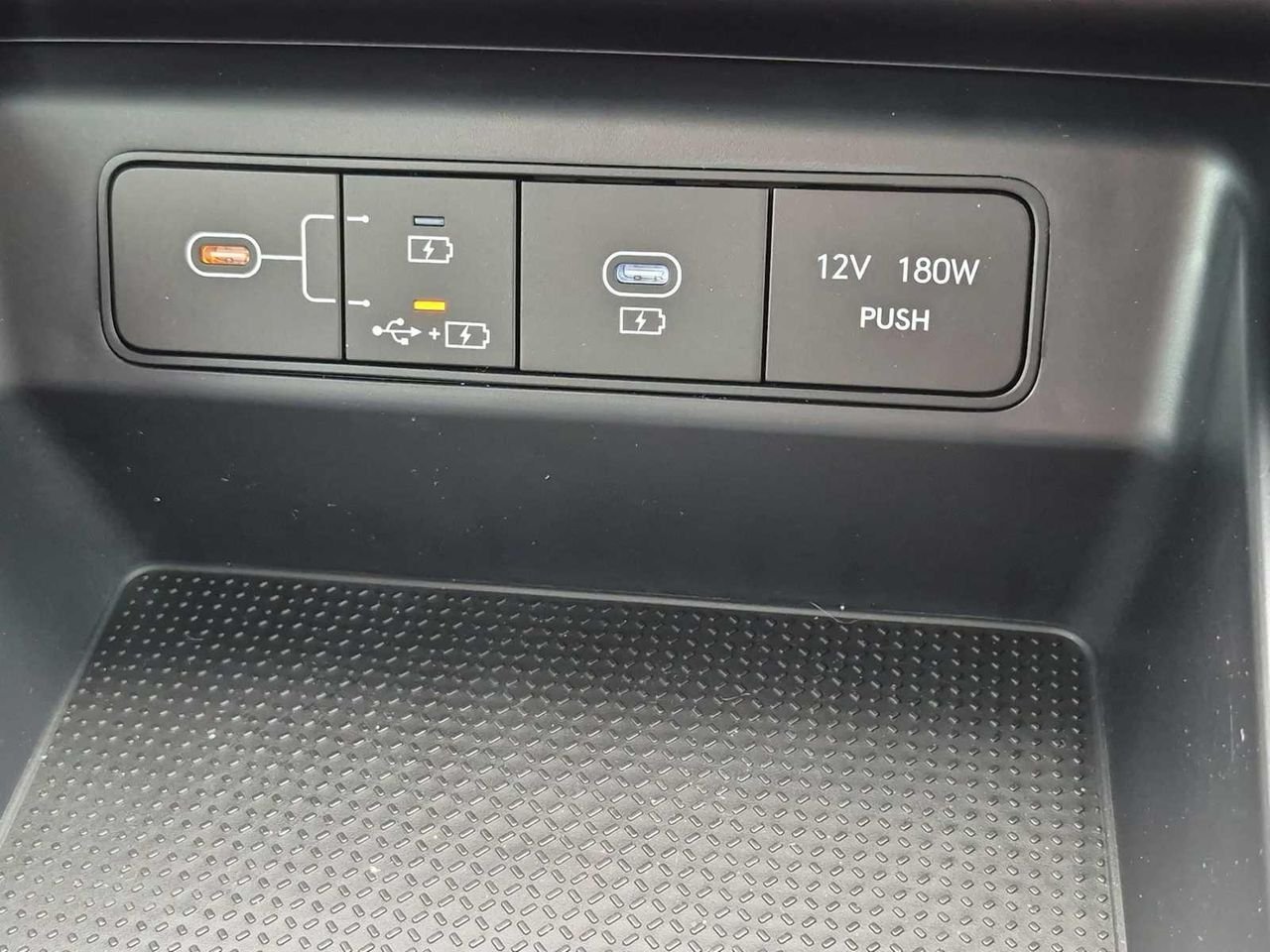New 2026 Shimmering Silver Hyundai SE FWD image 28