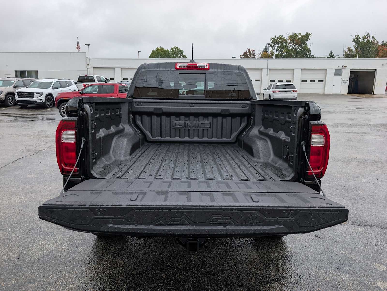2026 GMC Canyon AT4 - Photo 7