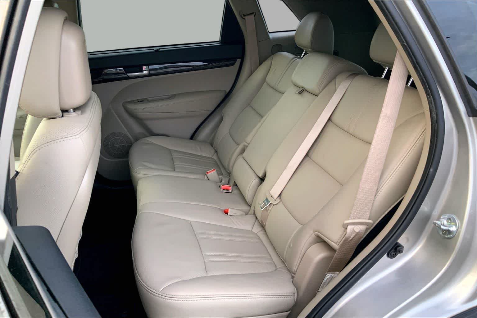Used 2015 Satin Metal Kia LX image 20