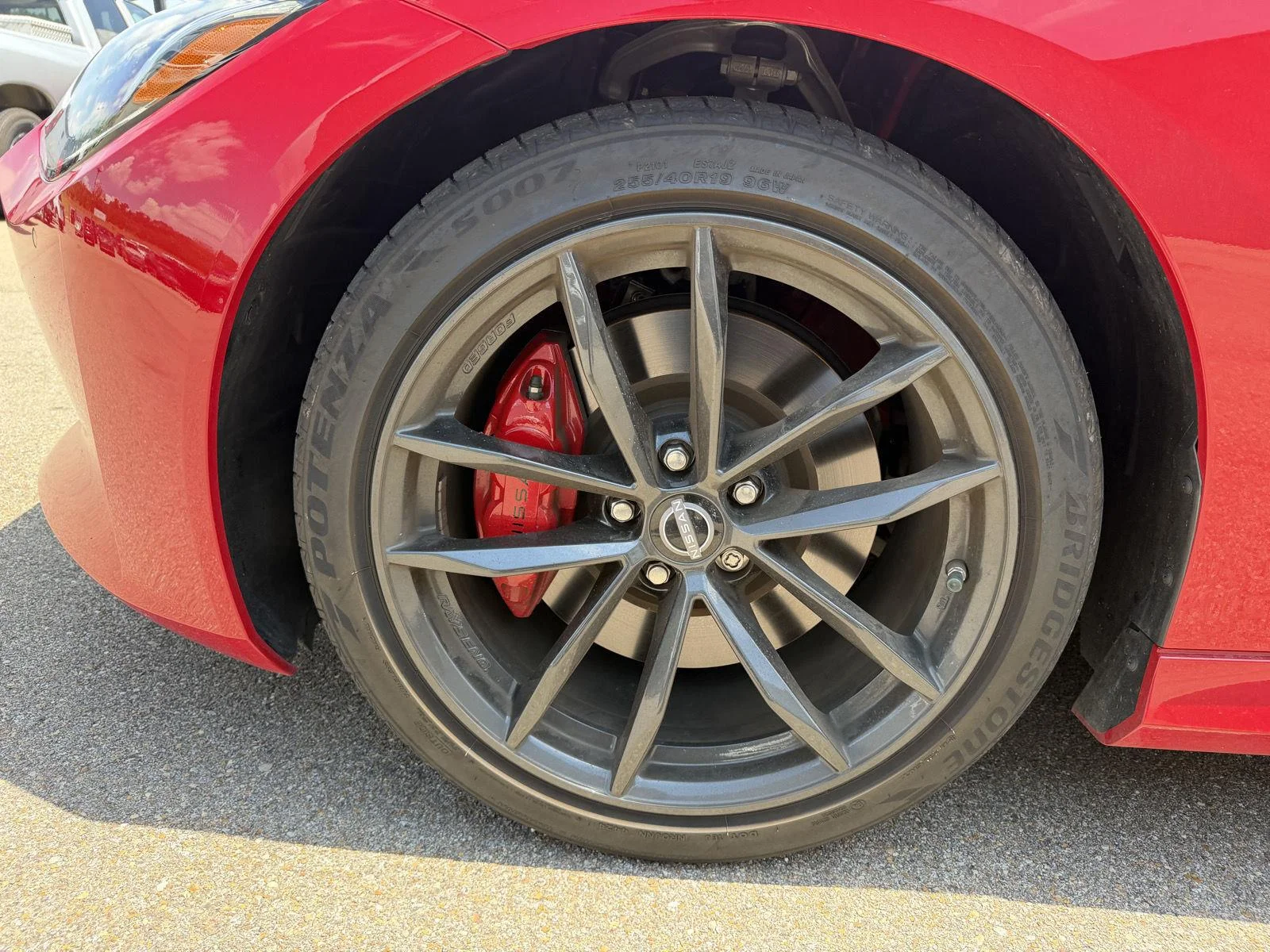 Used 2025 Solid Red/Super Black Nissan Performance image 21