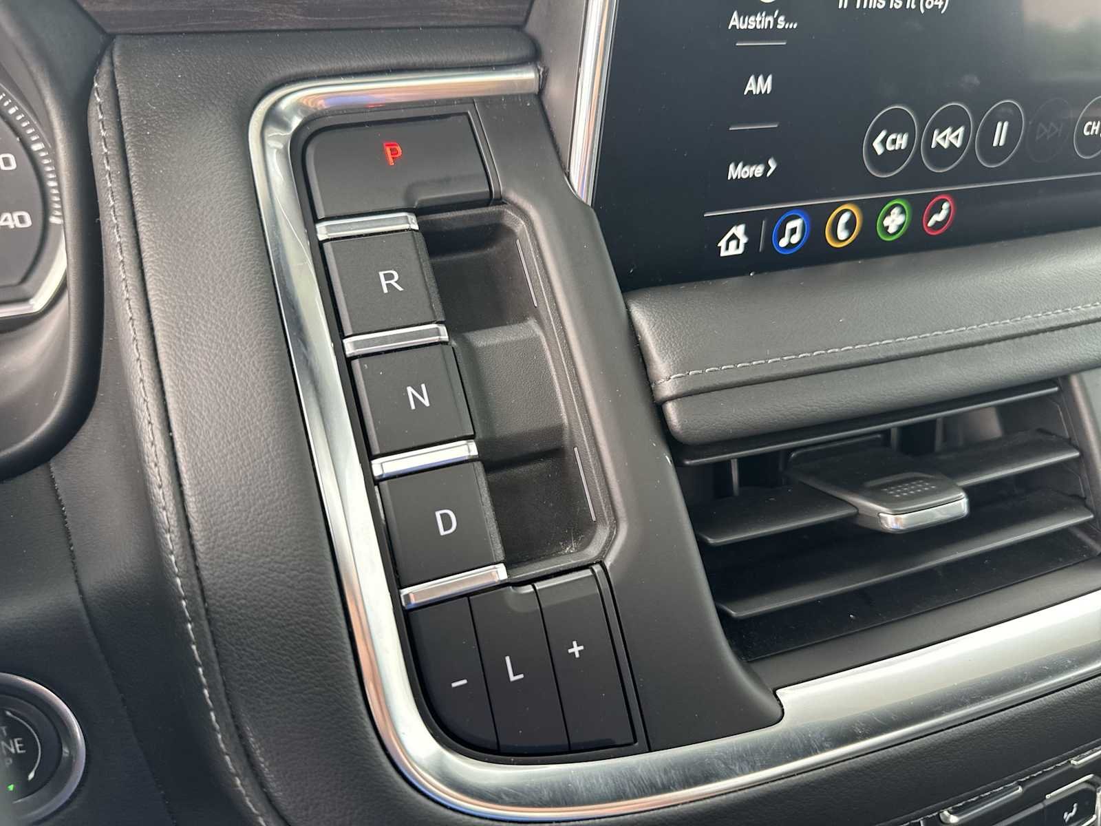 2021 Chevrolet Tahoe Z71 - Photo 22