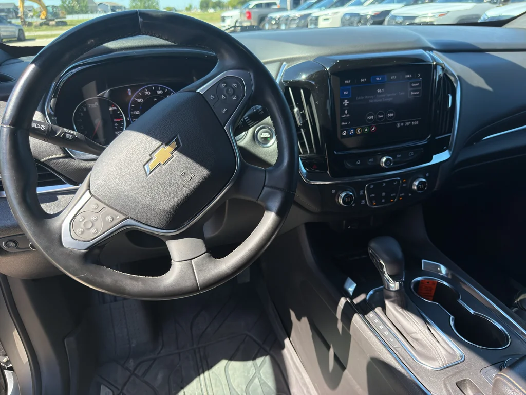 Used 2023 Sterling Gray Metallic Chevrolet Premier image 13