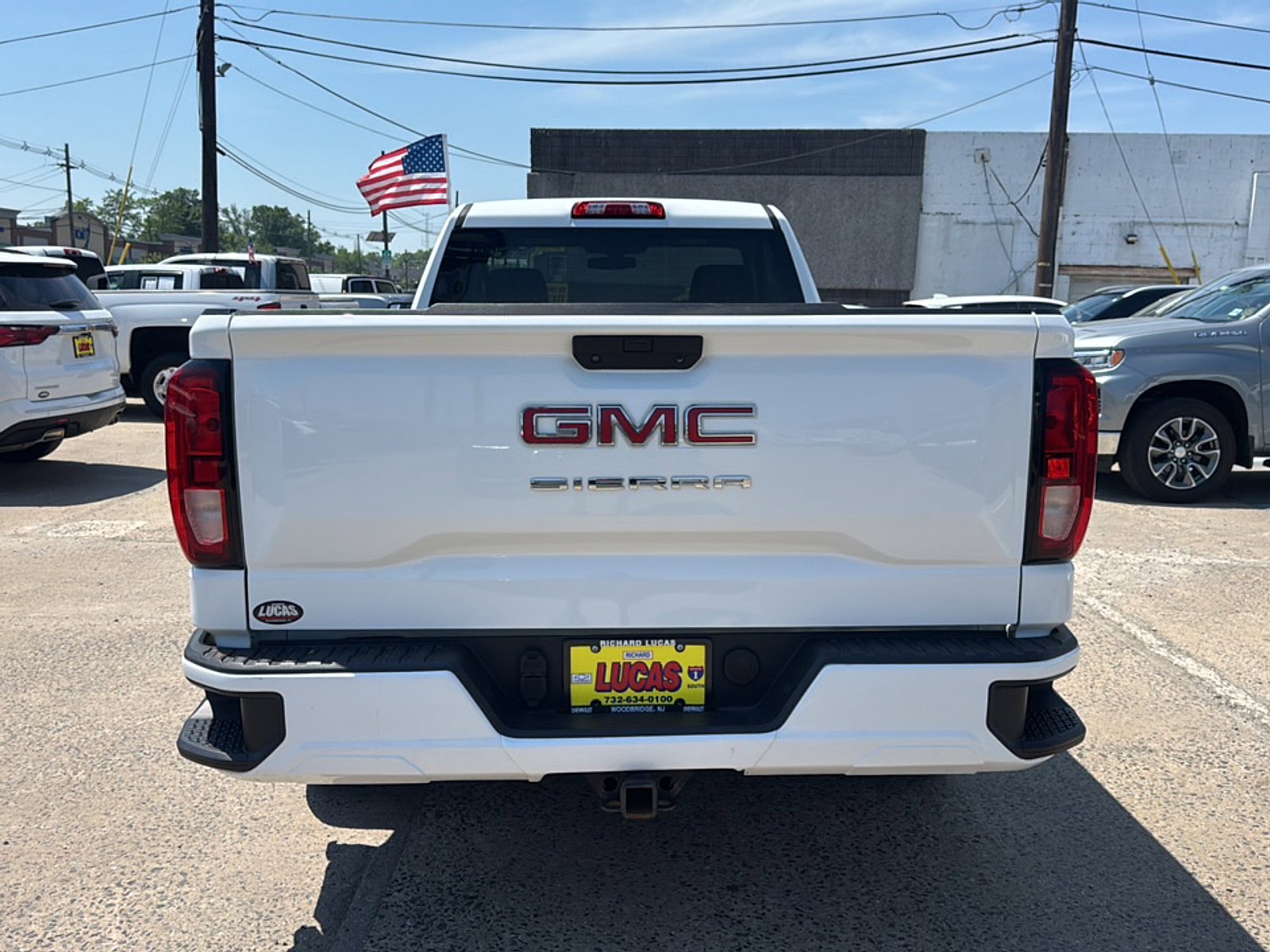 View vehicle photo 6