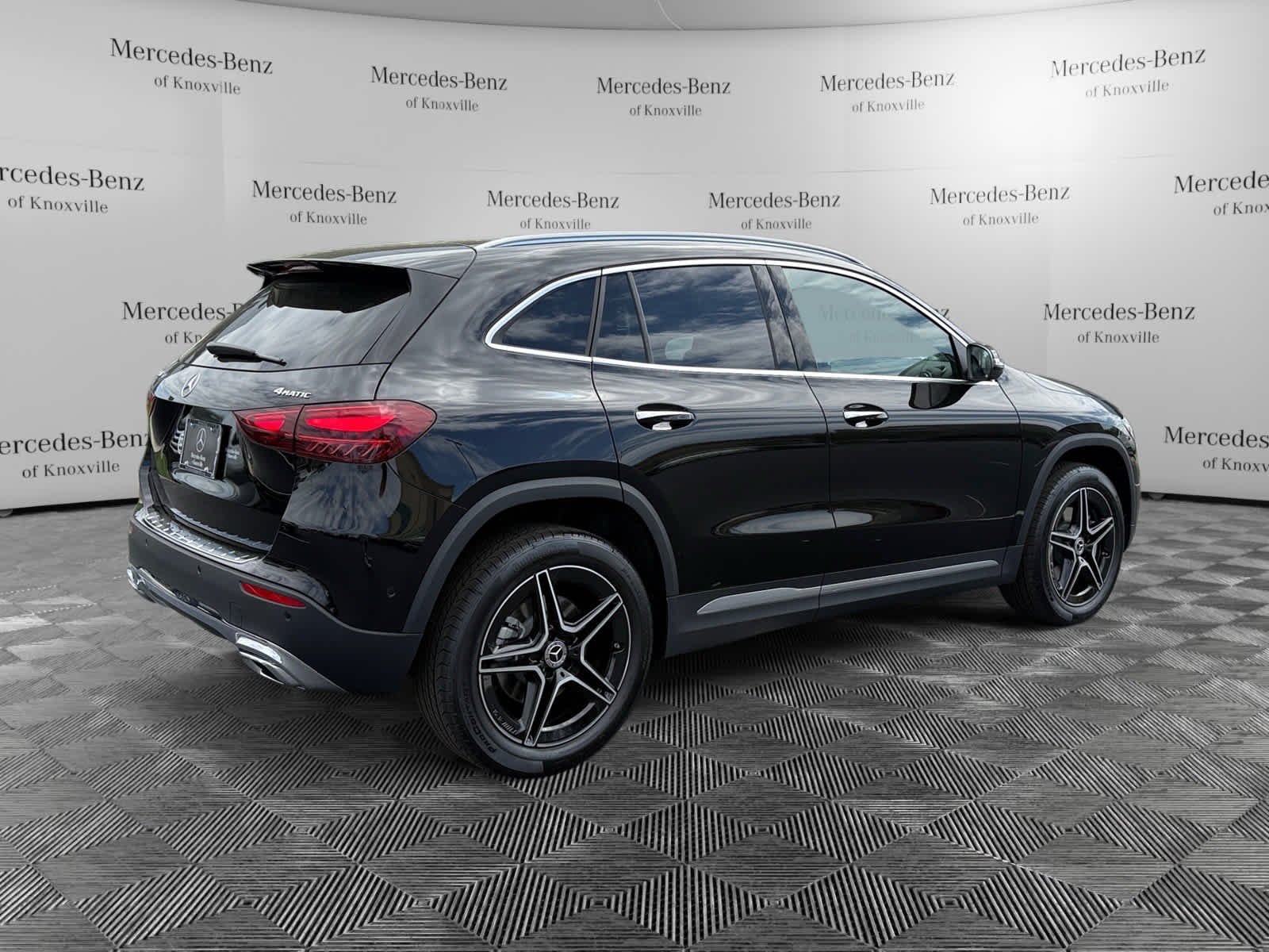 Used 2026 Night Black Mercedes-Benz GLA 250 image 5