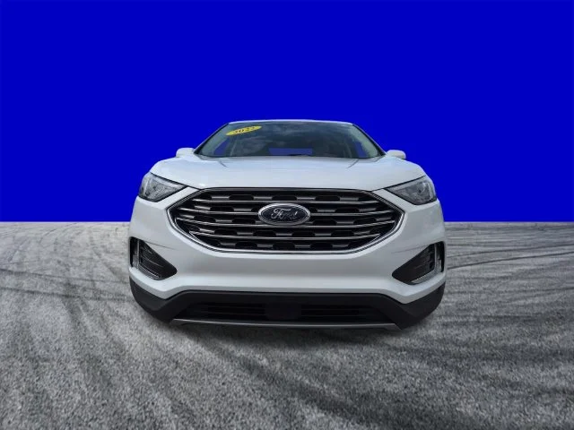 Certified Used 2022 Star White Ford SEL image 9