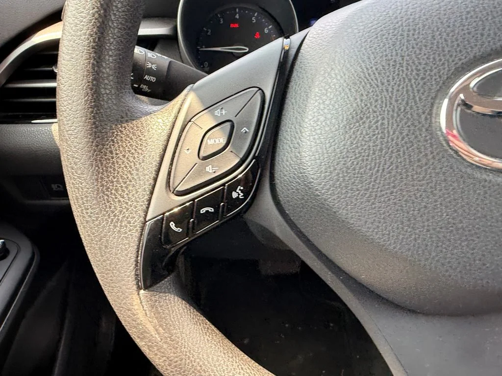 Used 2020 Silver Knockout Metallic Toyota LE image 13