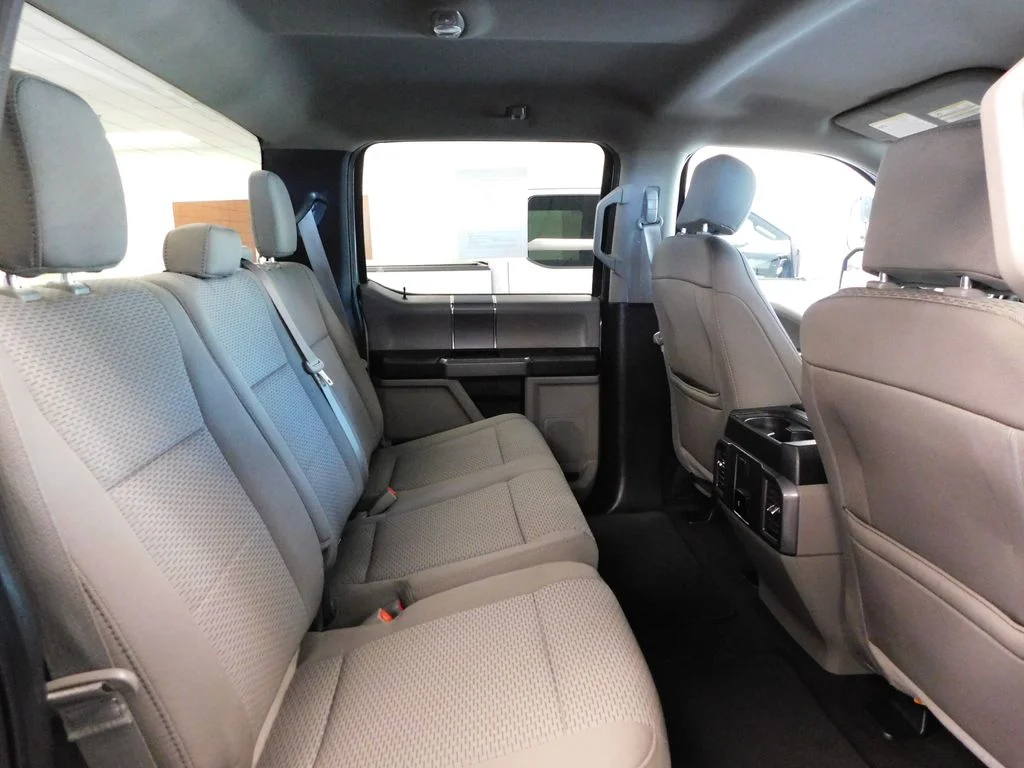 Used 2020 Iconic Silver Metallic Ford XLT image 38