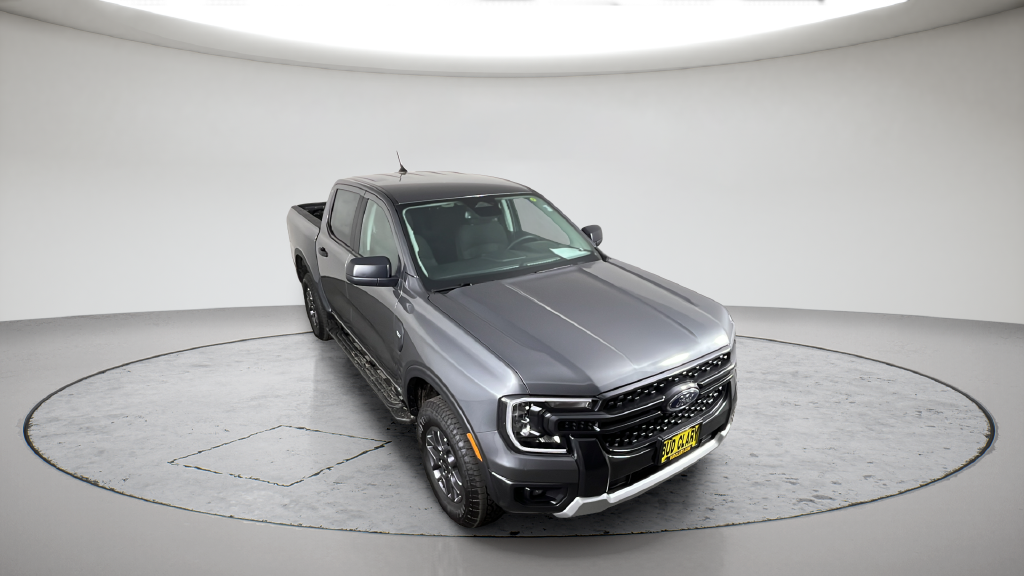 New 2026 Carbonized Gray Metallic Ford XLT image 5