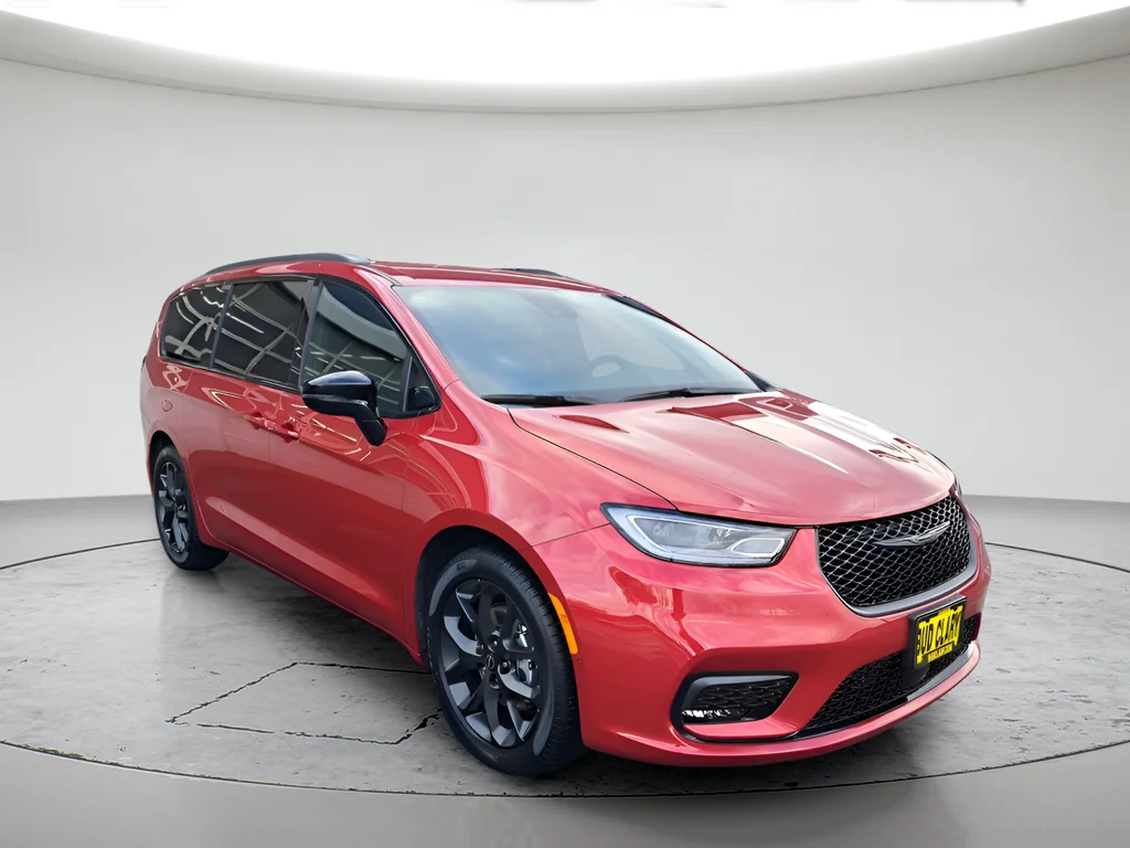 New 2026 Red Hot Pearl-Coat Exterior Paint Chrysler Select image 7