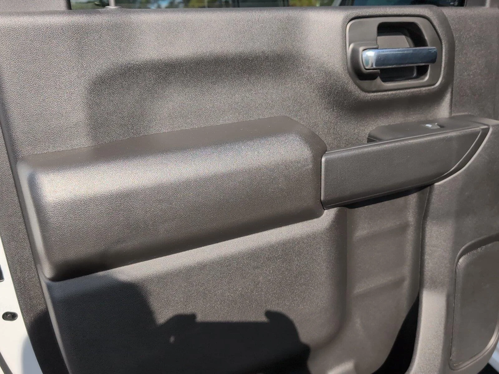 Used 2024 Summit White Chevrolet Custom image 34