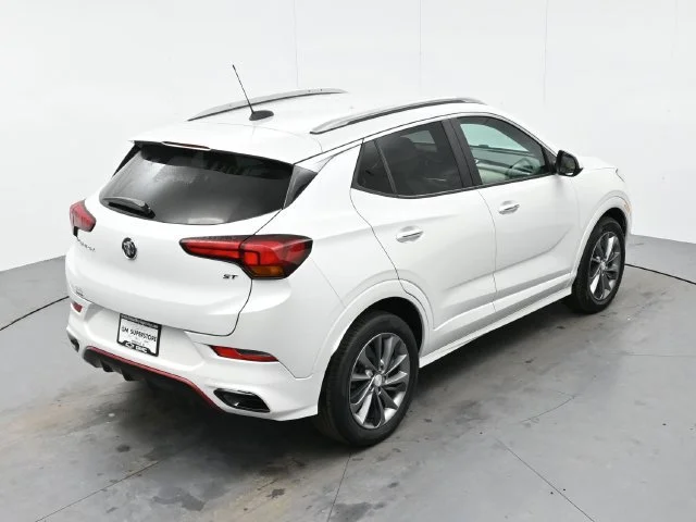 Used 2021 WHITE FROST TRICOAT Buick Preferred image 36