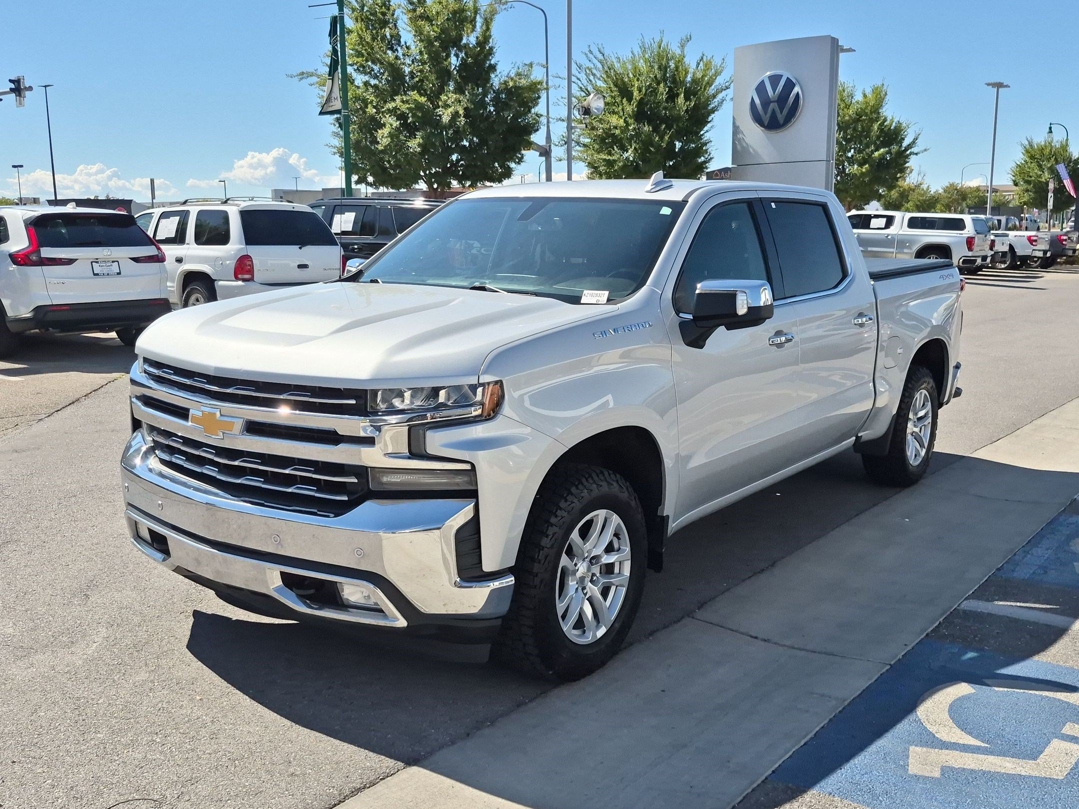Used 2019 Silver Ice Metallic Chevrolet LTZ image 7