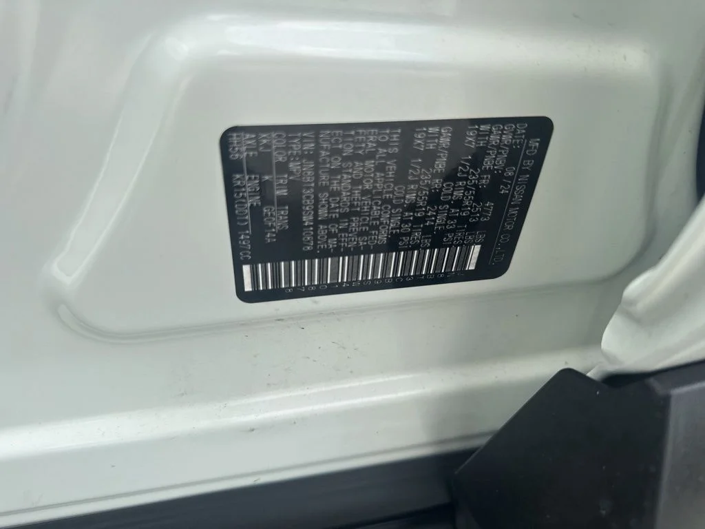 Used 2025 White Nissan SL image 33
