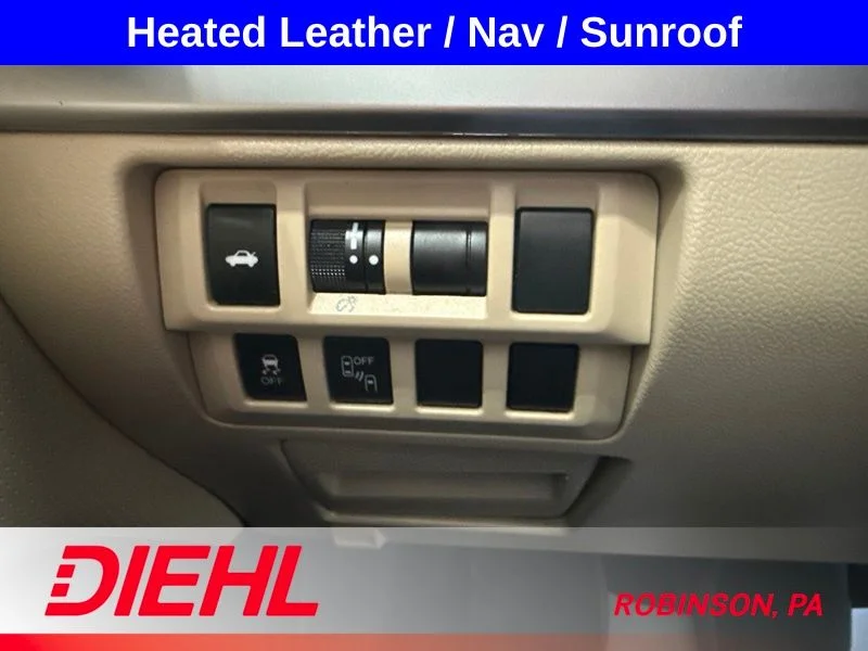 Used 2015 White Subaru 2.5i image 22