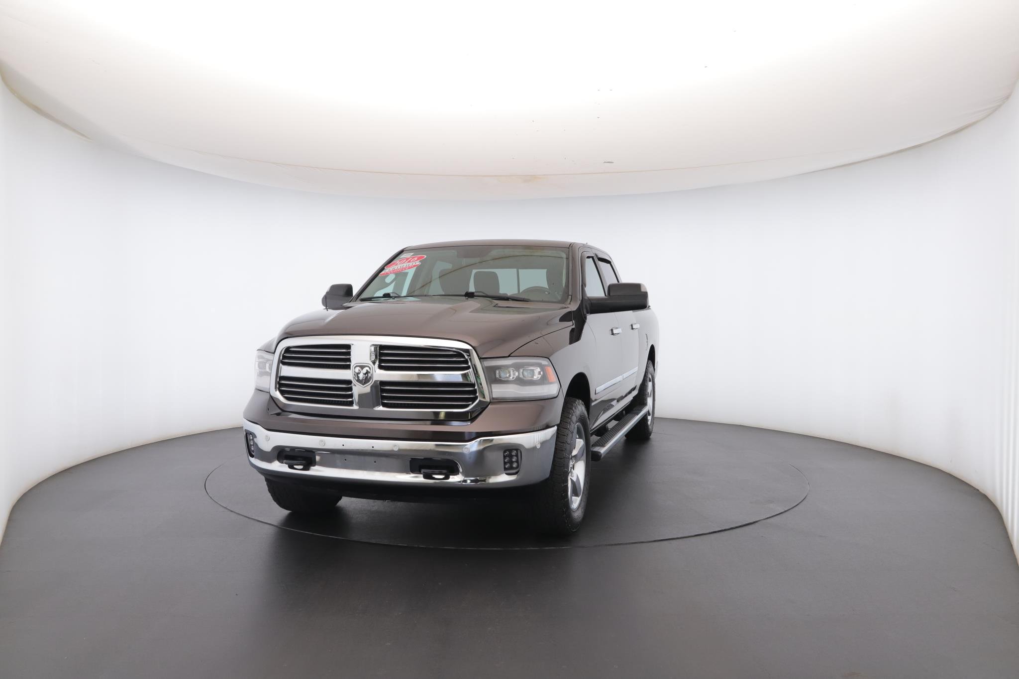 Used 2016 Luxury Brown Pearlcoat Ram 4WD Crew Cab 149 Big Horn image 41