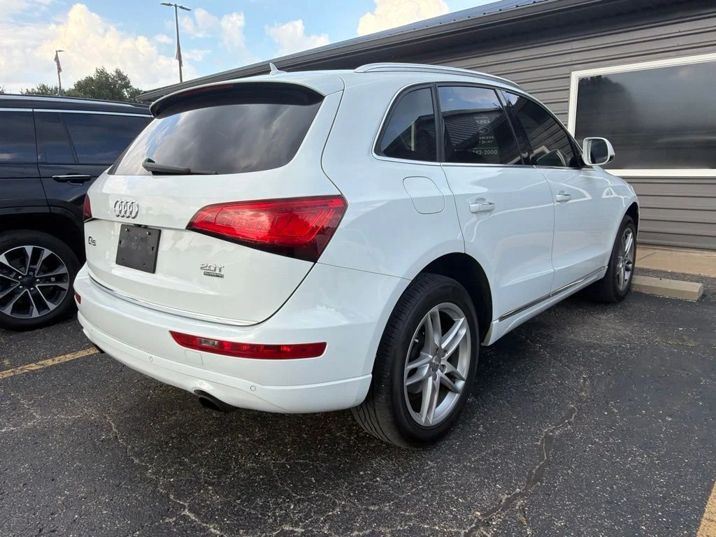Used 2017 White Audi 2.0T Premium Plus image 5