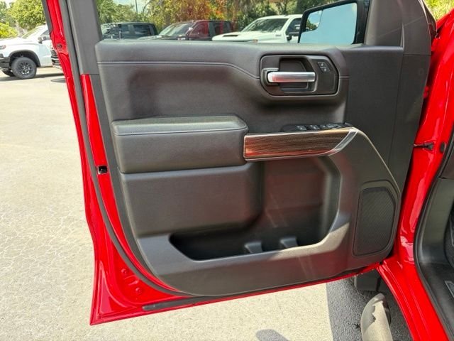 Used 2019 Red Chevrolet RST image 12