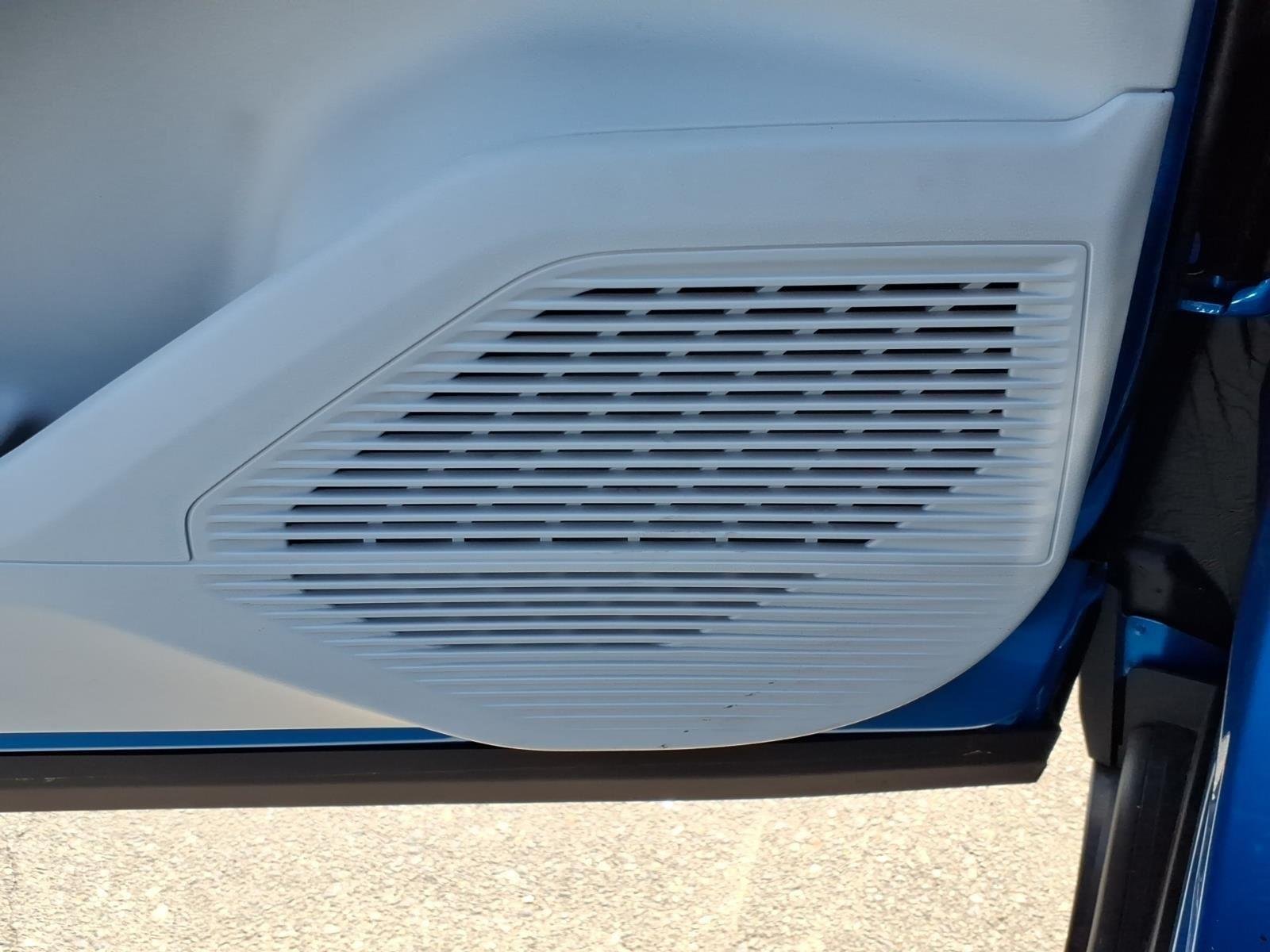 New 2026 Hydro Blue Pearl-Coat Exterior Paint Jeep  image 5