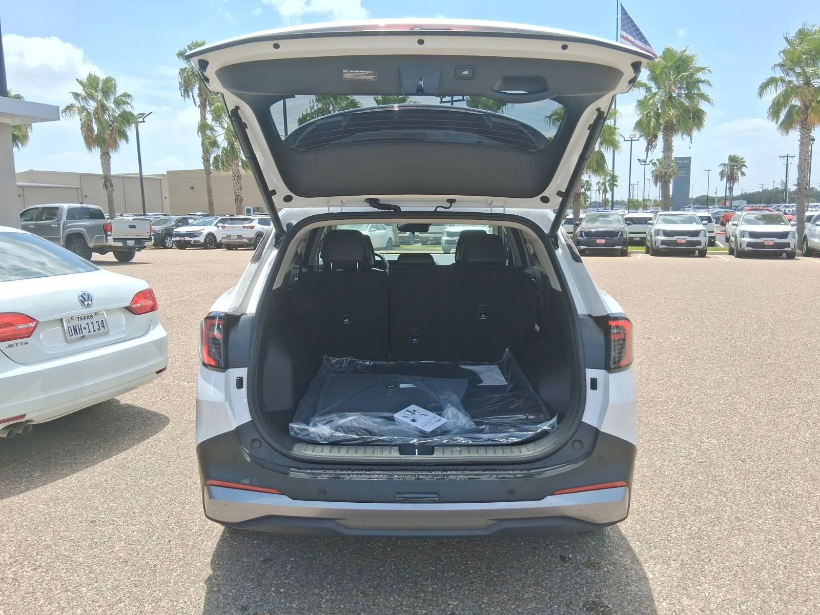 New 2026 White Kia EX image 6