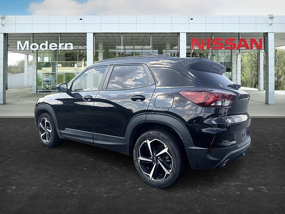 Used 2022 Mosaic Black Metallic Chevrolet RS image 3