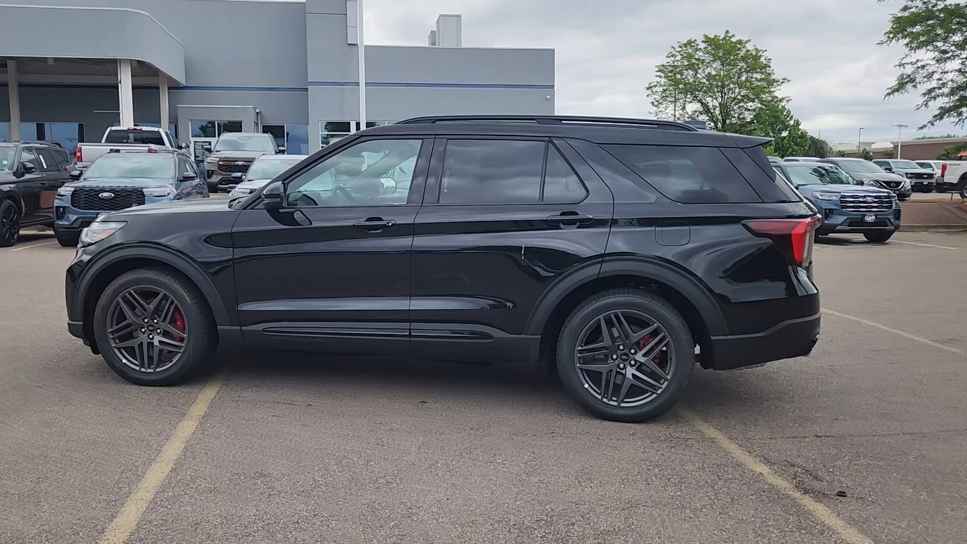 New 2026 Agate Black Metallic Ford ST image 2