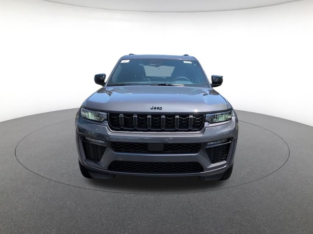 New 2026 Baltic Gray Metallic Clear-Coat Exterior Paint Jeep Limited image 15