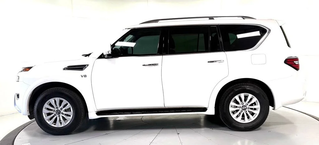 Used 2022 White Nissan SV image 7