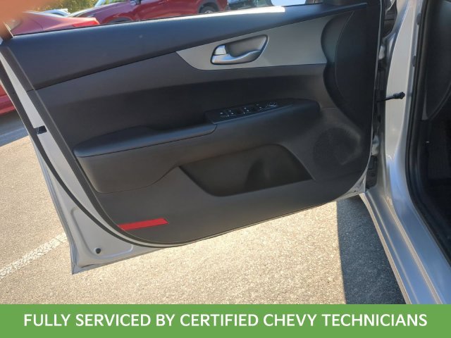 Used 2020 Silver Kia LXS image 18