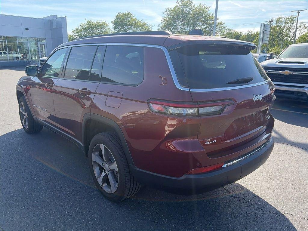Used 2025 Velvet Red Pearlcoat Jeep Limited image 6