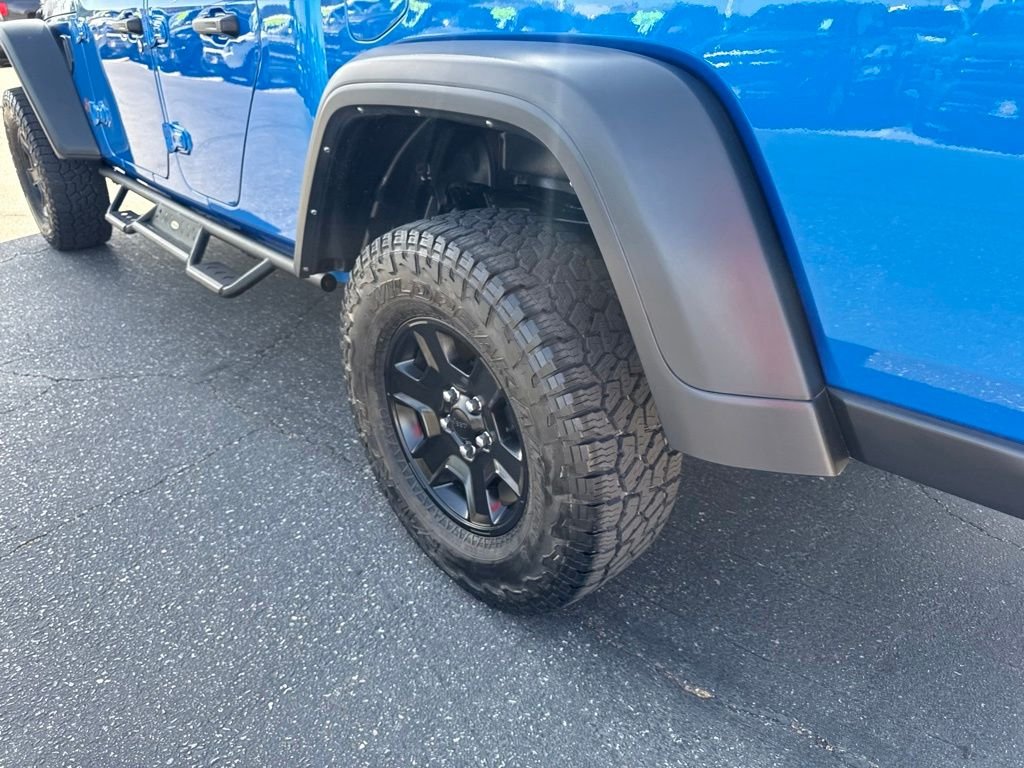 Used 2023 Blue Jeep Mojave image 8