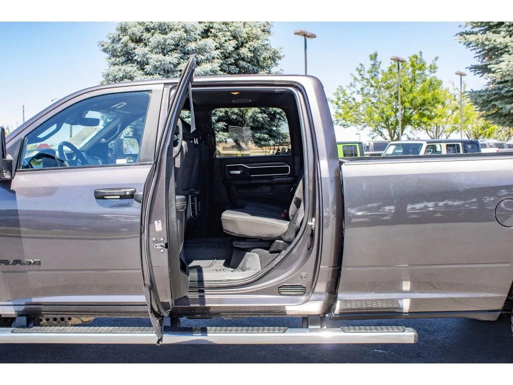 Used 2025 Granite Crystal Metallic Clearcoat Ram Big Horn image 15