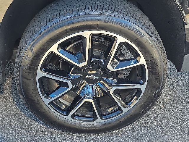 Used 2022 Black Chevrolet RST image 12