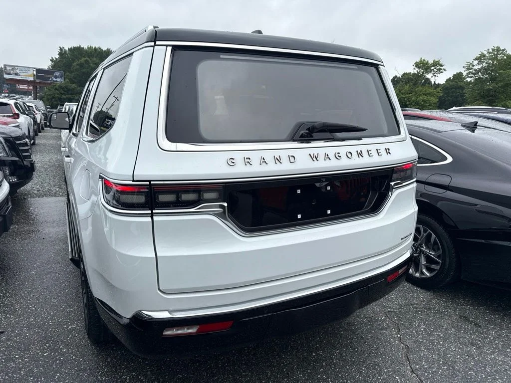 Used 2024 White Jeep Series III image 6
