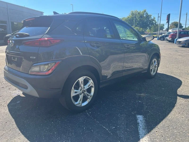 Used 2023 Gray Hyundai SEL image 5