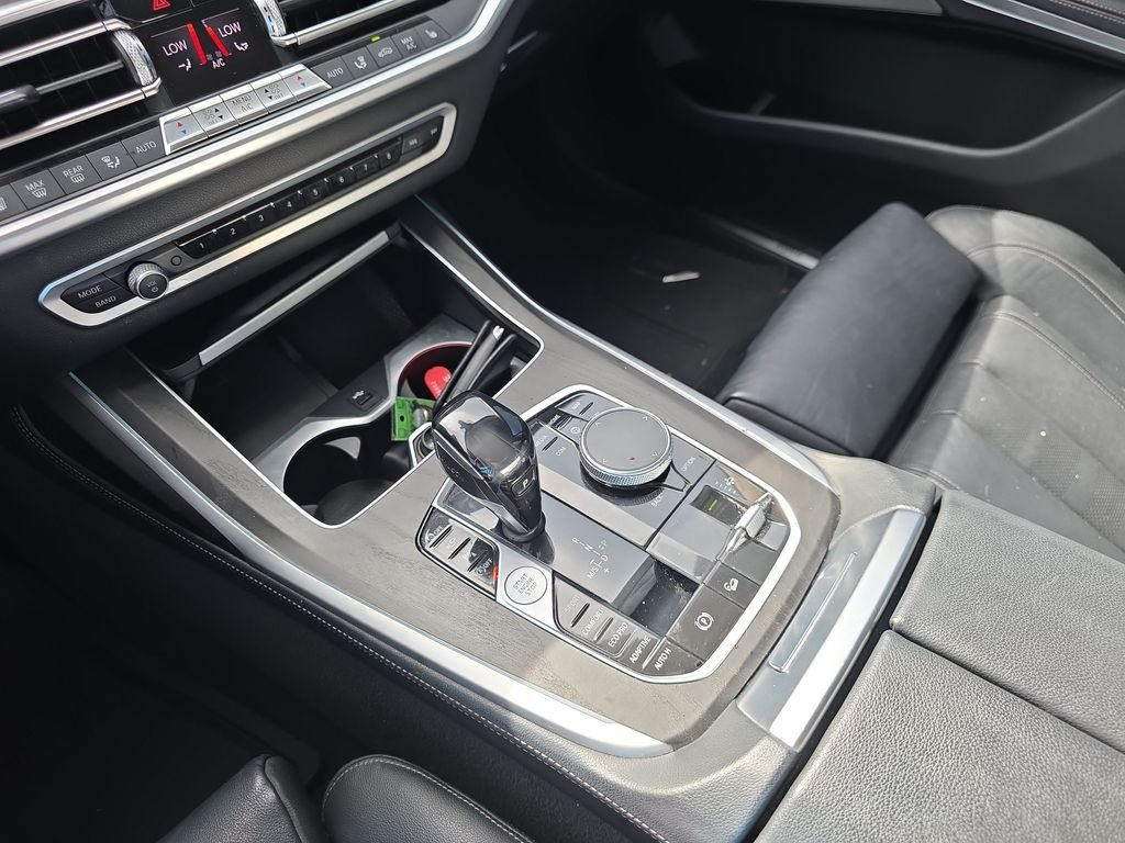 2020 BMW X7 40i - Photo 27